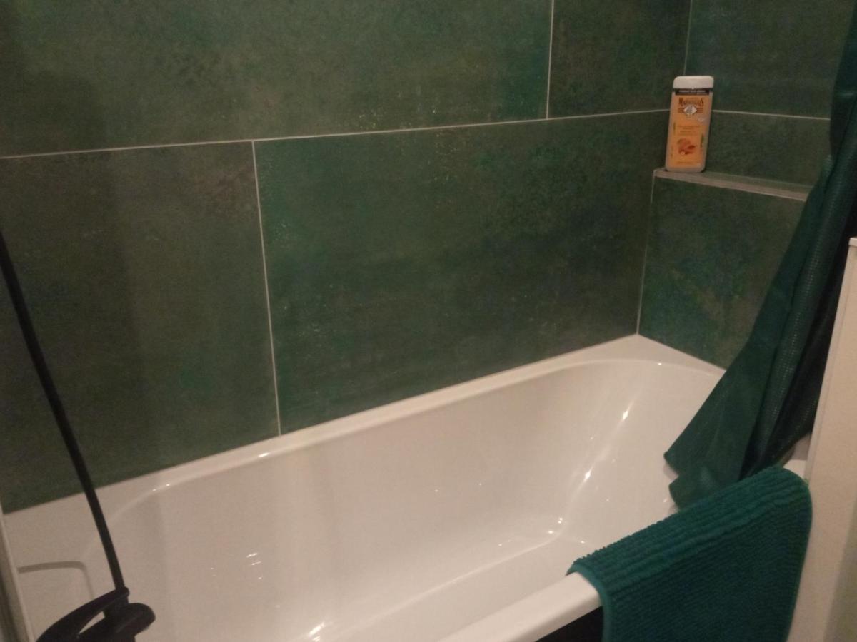 Chambre Studio Photo Chalet Sdb Partagee A Proximite Chavagne Εξωτερικό φωτογραφία